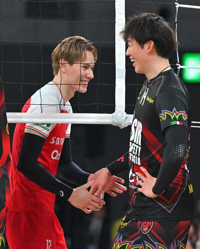 バレーボールのセリエA・ペルージャ対SVリーグ王者・サントリーが親善