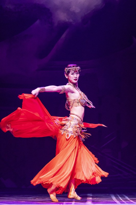 強く、美しく」 柚希礼音、愛希れいかが演じる「マタ・ハリ」 | わたし