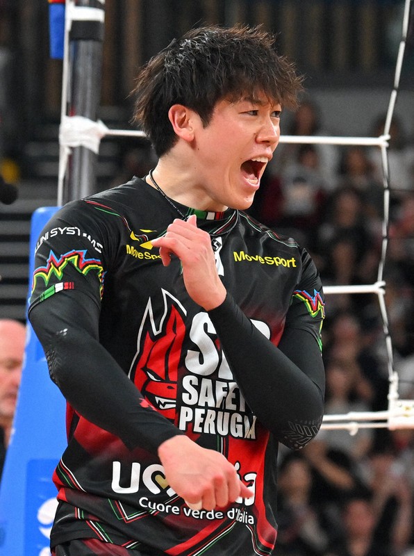 石川祐希　ペルージャ　ジャケット 一般販売開始｜シル・サフェーティ・ペルージャ来日 限定コラボ