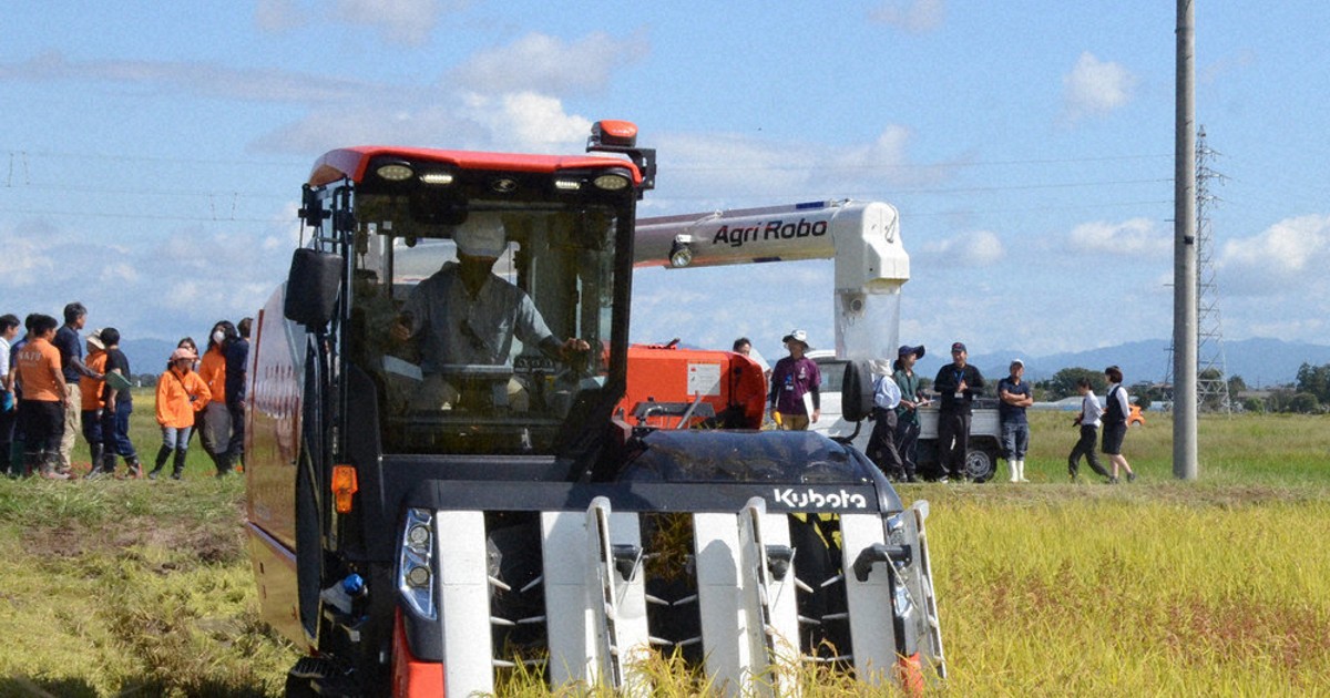 節水型乾田直播栽培」収穫公開 水張らず種まき効率化 作業量6割削減