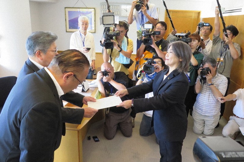 質問なるほドリ：地方議会はいつでも解散できるの？ 不信任時に首長が