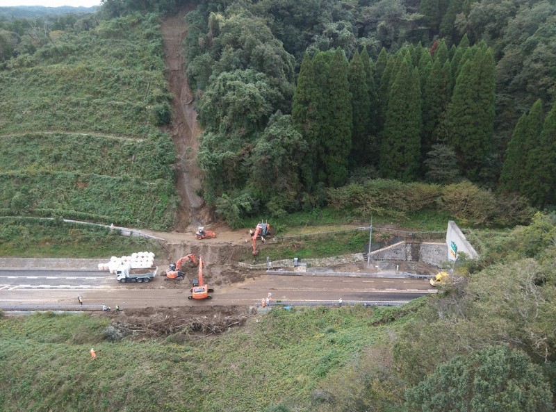 災害時に危険な高速道路290地点 NEXCO「危険箇所」選定せず | 毎日新聞