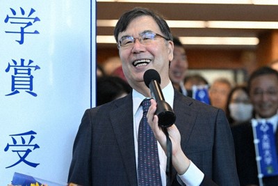 Shimon Sakaguchi smiles as he visits the University of Osaka on Oct. 7, 2025, the day after he was named a co-winner of this year's Nobel Prize in physiology or medicine, in the city of Suita, Osaka Prefecture. (Mainichi/Takehiko Onishi) 