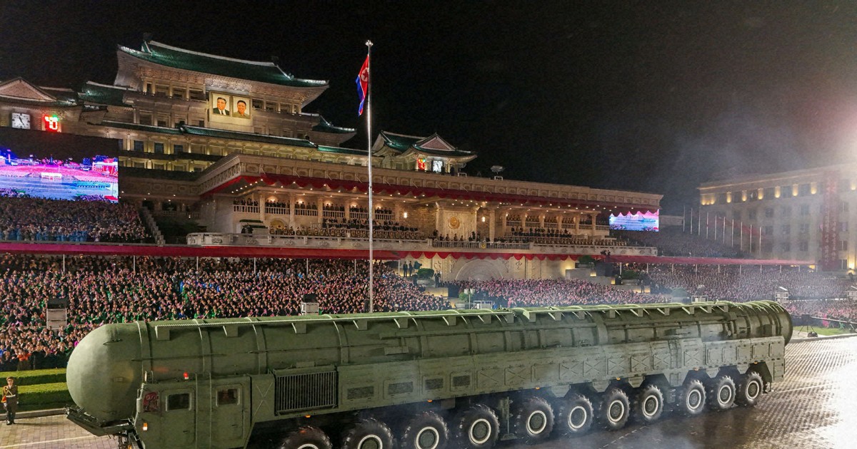 最新型のICBM「火星20」が登場　北朝鮮が平壌で軍事パレード