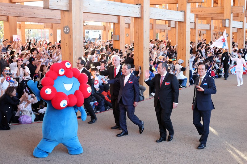 大阪・関西万博最終日 フィナーレを飾るフラッグパレード [写真特集9