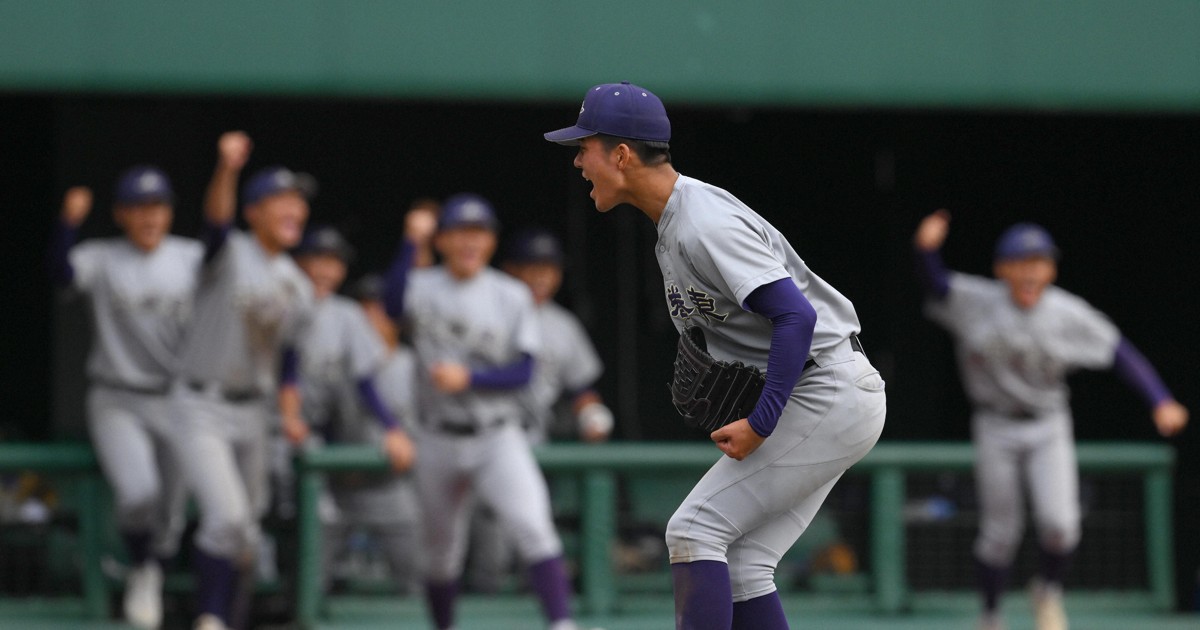 花巻東が4年ぶりの決勝進出　東北を降す　高校野球秋季東北大会