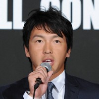 セ・リーグの最優秀新人に選ばれた巨人の長野久義＝東京都港区で2010年11月18日、久保玲撮影