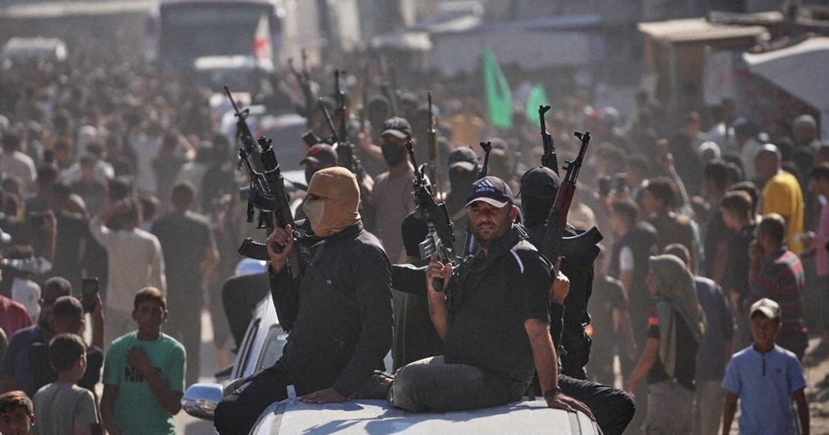 Hamas reasserts control in a chaotic Gaza, posing a risk to the fragile ceasefire
