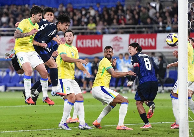 Football: Japan claim historic win over Brazil after stunning comeback - The Mainichi