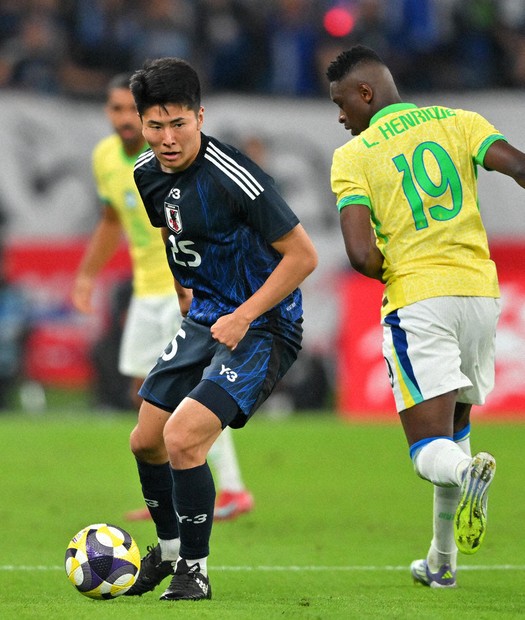 サッカー：サッカー日本代表・DF鈴木淳之介 超新星、王国に強気 急成長