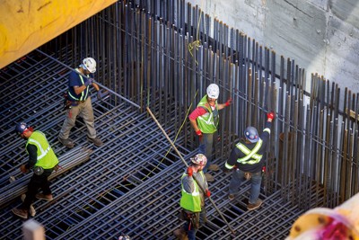 工事中止が懸念されるハドソン第２トンネルの建設現場 (Bloomberg)