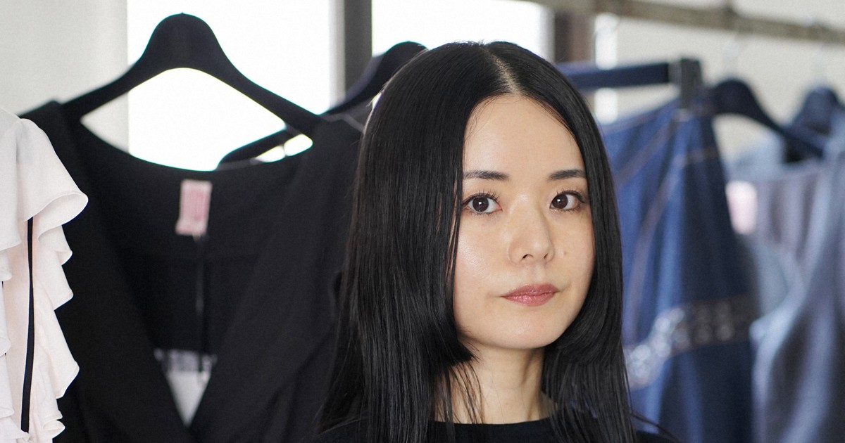 Mainichi fashion Newcomer's Prize-winner Funayama locked onto women's inherent beauty