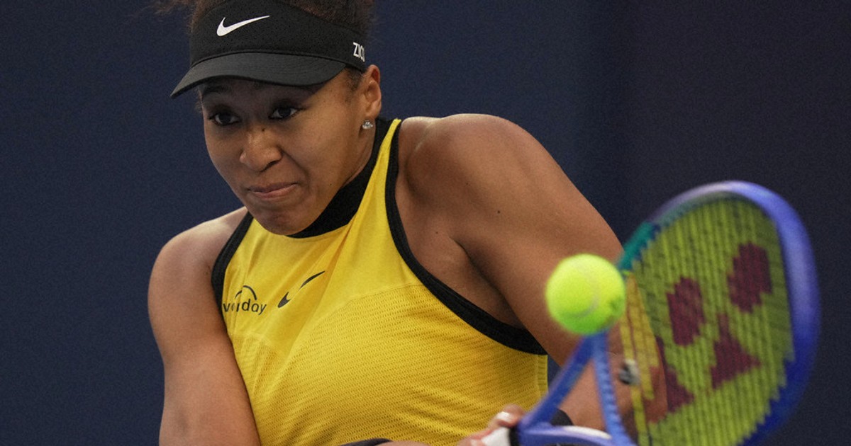 Naomi Osaka is out of the Japan Open quarterfinals with a left leg injury