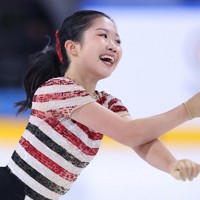 女子SPで演技する中井亜美＝フランス・アンジェで2025年10月17日、猪飼健史撮影