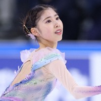 女子SPで演技する住吉りをん＝フランス・アンジェで2025年10月17日、猪飼健史撮影