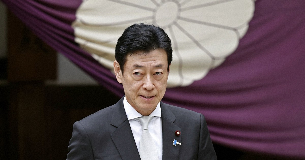 Late Japan PM Abe's close aide visits war-linked Yasukuni shrine
