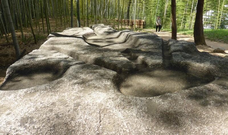 飛鳥・藤原を行く：花咲け19資産／3 酒船石、飛鳥水落、飛鳥京跡苑池の