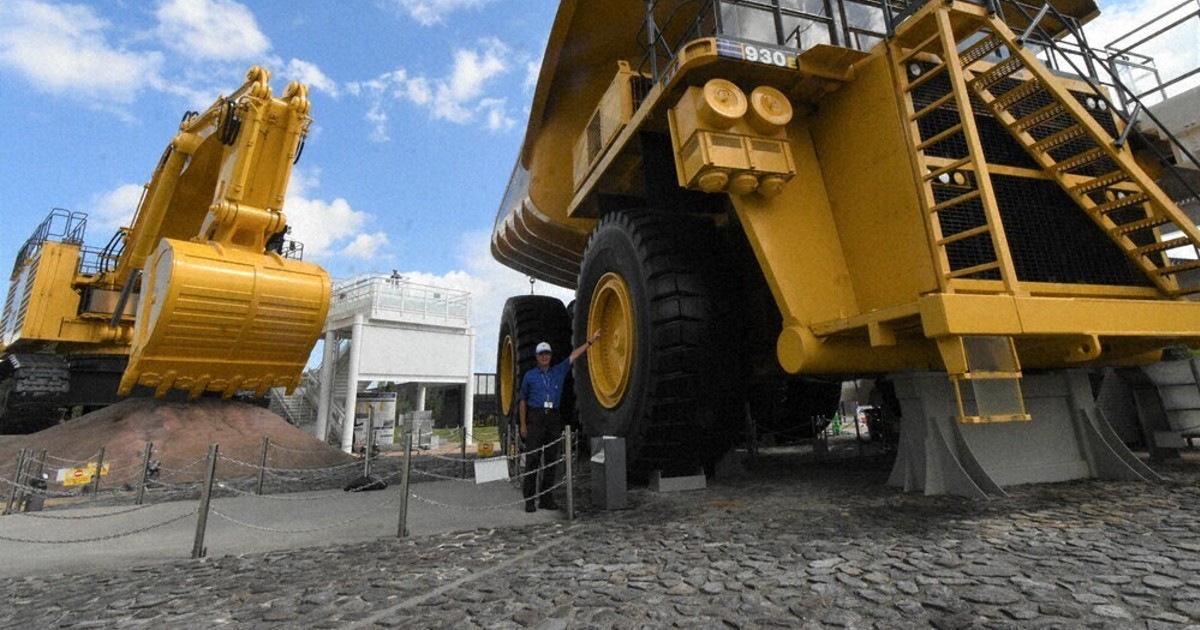 石川のイチオシ風景　高さ7mのダンプ展示　工業機械学べる施設