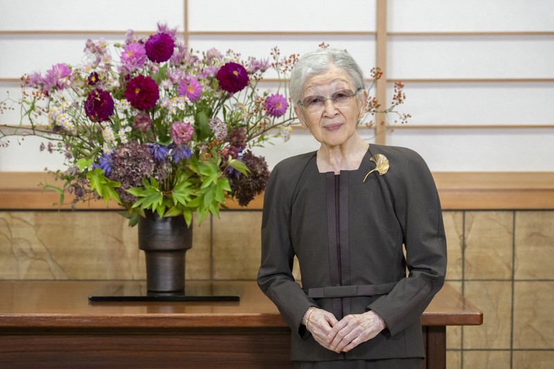 皇后陛下　美智子妃殿下献上　高級色無地着尺　一満寿　反物　色無地 上皇后美智子さま91歳の誕生日「ご立派な成長を頼もしく」悠仁さまの