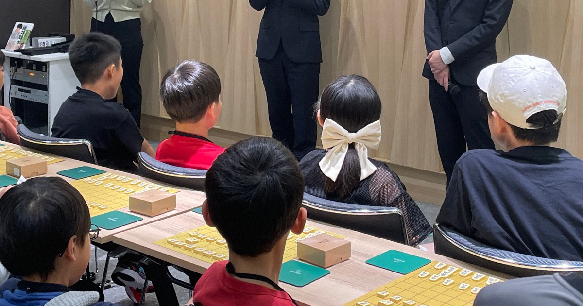 藤井聡太名人の活躍たどる児童書が出版　「将棋の面白さ感じて」