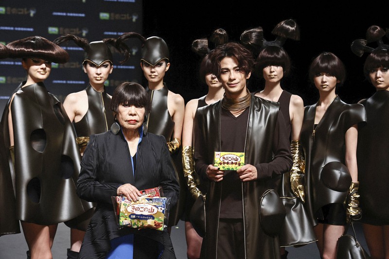 コシノジュンコさんの最新「きのこ」コレ 森崎ウィンさん登場「次は