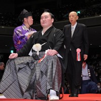 海老沢勝二元NHK会長の在りし日 [写真特集1/9] | 毎日新聞