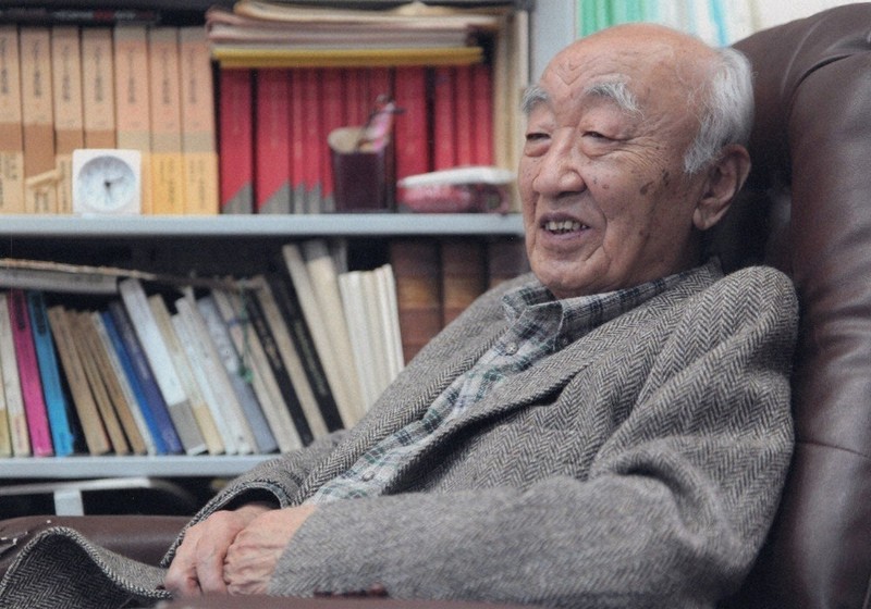 精神病理学者で「臨床哲学」提唱 故木村敏氏 書き込み残る 蔵書6000冊