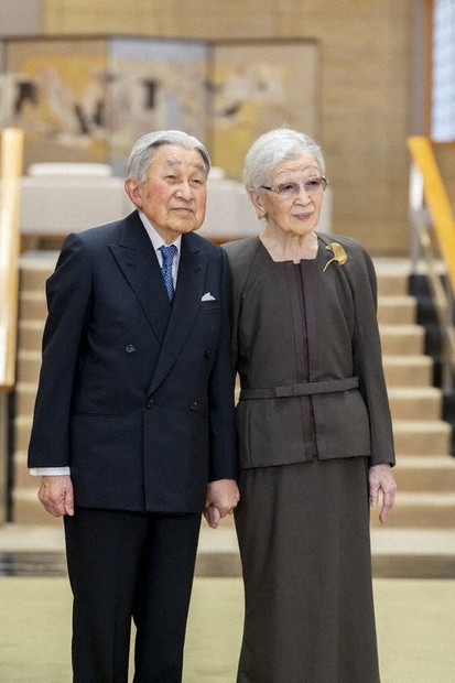 皇室：美智子さま91歳に 戦後80年「慰霊の旅」語り合う | 毎日新聞