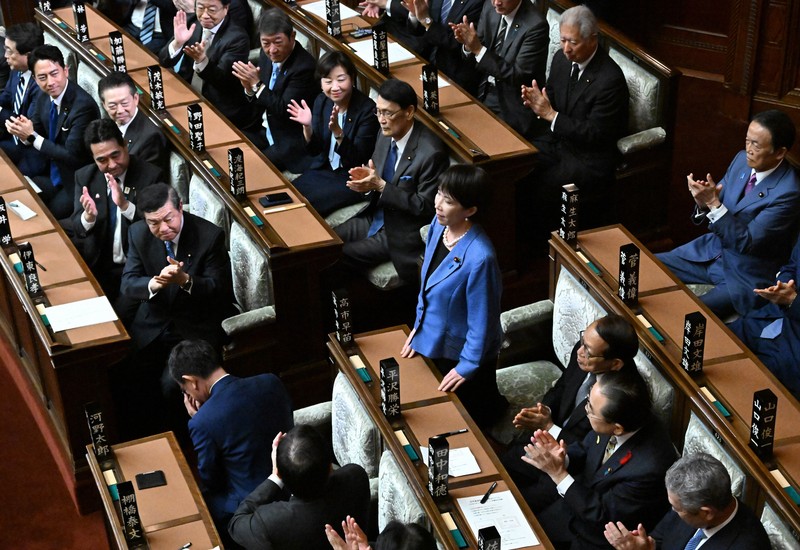 高市氏、政務担当の首相秘書官に自民党職員 異例の起用へ | 毎日新聞