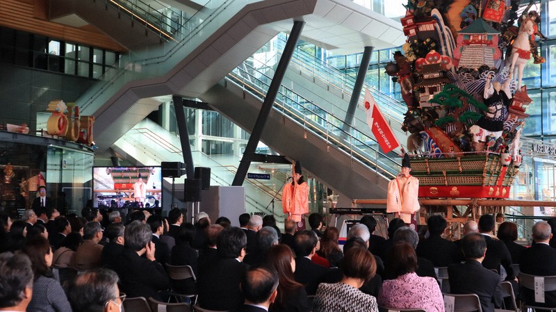 地域と共に」九州国立博物館で20周年式典 東儀さんの雅楽演奏も | 毎日新聞