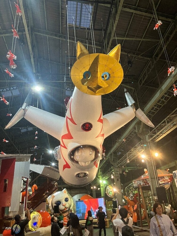 妄想」爆発 宇宙猫の大冒険 6作家とコラボ 大阪でヤノベケンジ展