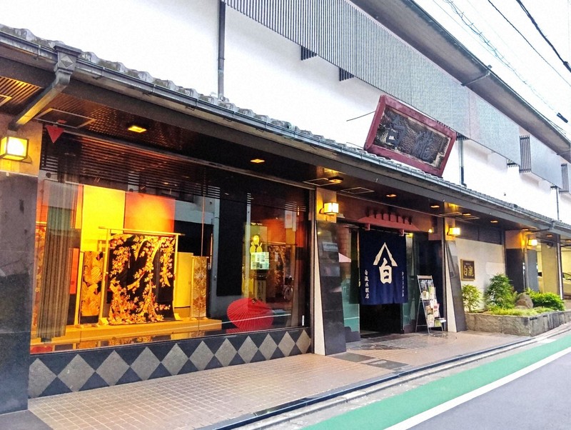 水説：老舗復活の仕掛け人＝赤間清広 | 毎日新聞