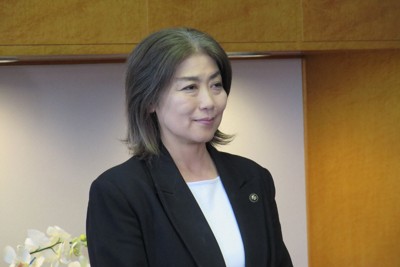 学歴詐称疑惑で不信任決議を受けた静岡県伊東市の田久保真紀市長＝静岡県伊東市の市役所で2025年10月20日午後2時18分、若井耕司撮影