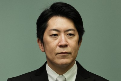 佐藤啓官房副長官＝首相官邸で2025年10月21日午後10時、尾籠章裕撮影