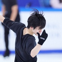 公式練習に臨む山本草太＝中国・重慶で2025年10月23日、吉田航太撮影