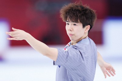 公式練習に臨む佐藤駿＝中国・重慶で2025年10月23日、吉田航太撮影