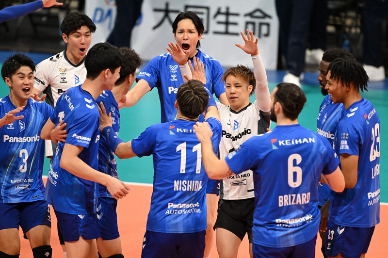 DESCENTE SVリーグ　大阪ブルテオン　　　バレーボール　練習着 大阪Bにロペスが合流！ 「またここに戻ってこられてすごく嬉しい