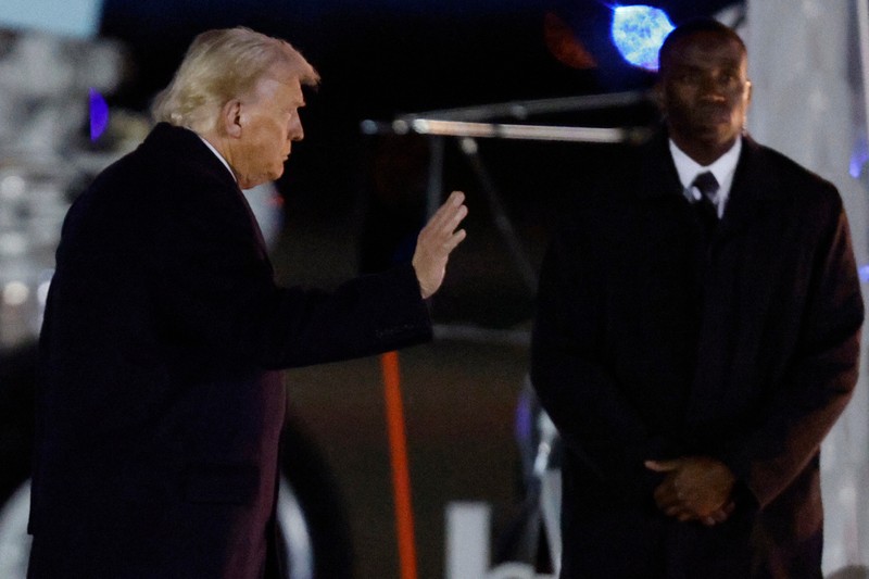 トランプ氏、金正恩氏との会談は「彼が会いたければ」 前向き姿勢