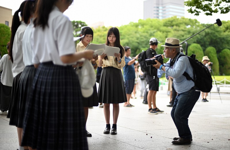 見えないヒロシマ」を撮る 写真家・土田ヒロミさんのまなざし | 毎日新聞