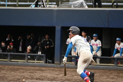 秋季高校野球：関東大会 花咲徳栄が決勝進出 きょう山梨学院と激突