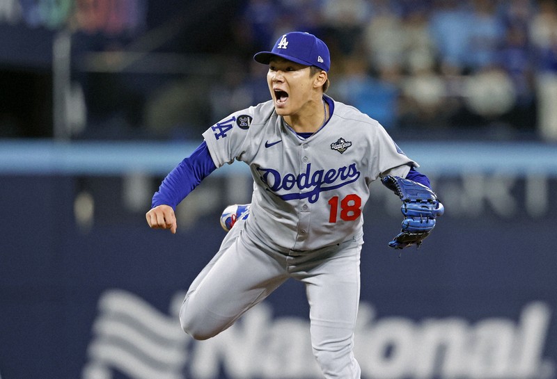 山本由伸、ワールドシリーズ初完投 1勝1敗に 大谷翔平1安打 | 毎日新聞