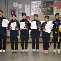 【富山】富山商　3年ぶり32回目＝富山県総合運動公園陸上競技場で2025年10月26日、浜名晋一撮影