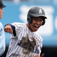 英明が7－2で阿南光を破る 高校野球秋季四国大会決勝 [写真特集2/18