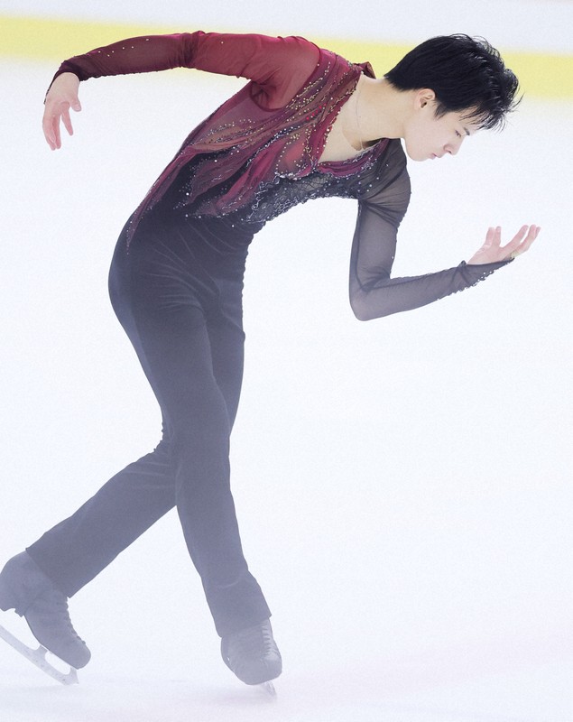 figure-eye：ブロック大会に出場 福岡拠点のフィギュアスケーターが