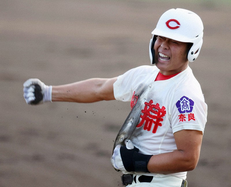 2失策→覚悟のサヨナラ打 智弁学園の4番・逢坂 秋季高校野球近畿