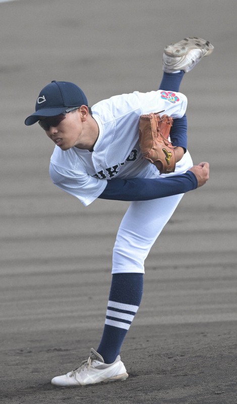 秋季東海地区高校野球決勝】 三重－中京大中京 [写真特集1/13] | 毎日新聞