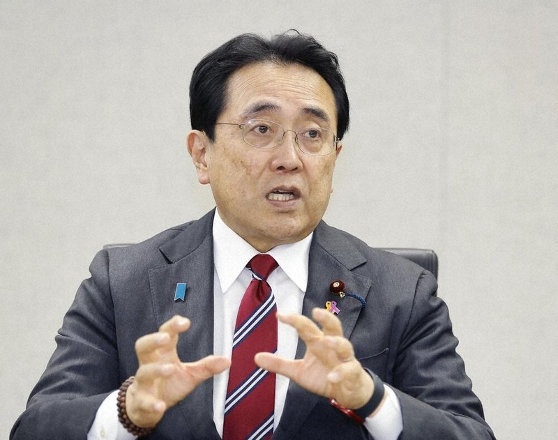 赤沢亮正氏