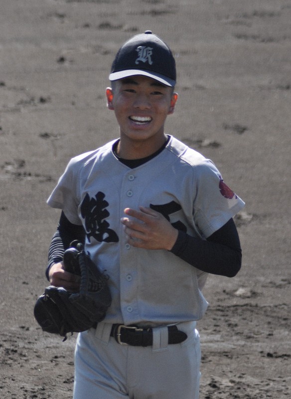 熊本工を4強に導いた背番号4のエース 「自分はそのくらいが」 | 毎日新聞