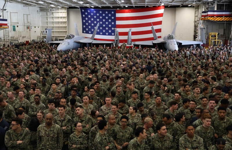 高市総理　トランプ大統領　横須賀基地　写真　ポストカードサイズ　10枚 米軍横須賀基地にトランプ大統領と高市総理が到着 このあとトランプ氏