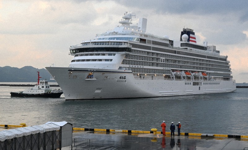 飛鳥Ⅲ」境港で初めまして 鳥取 乗客460人山陰観光へ ／鳥取 | 毎日新聞